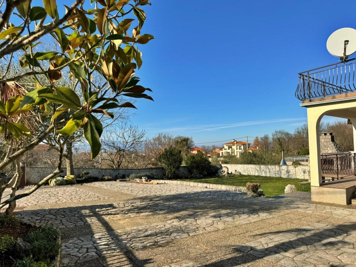 Apartments Pavle Malinska Zewnętrze zdjęcie