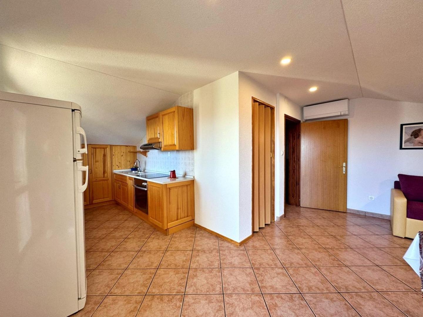 Apartments Pavle Malinska Zewnętrze zdjęcie
