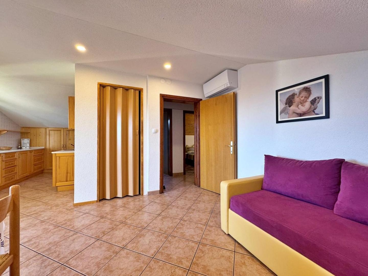 Apartments Pavle Malinska Zewnętrze zdjęcie
