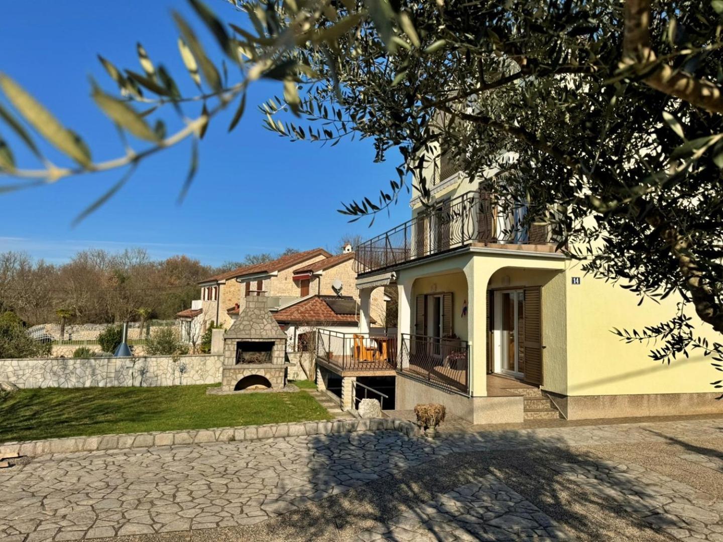 Apartments Pavle Malinska Zewnętrze zdjęcie